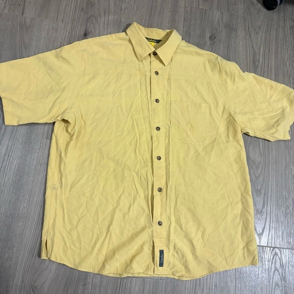 Cabelas Mens LYellow Short Sleeve Button Down Shirt Lightweight Preppy Outdoor - Picture 3 of 9
